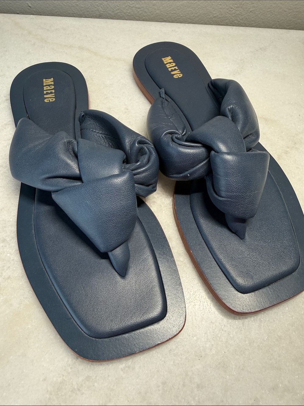 Maeve Chunky Knot Leather Women's Blue Sandals Flip Flops Sz 8